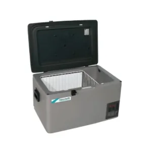 Nevera portátil con compresor para vehículo 12V 24V y voltaje domestico 110V 240V, color blanco, medidas 700x440x470mm