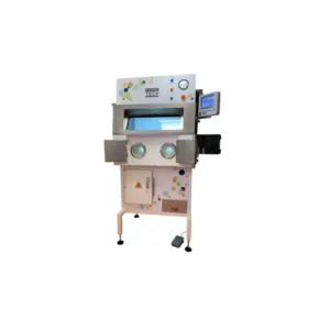 Celda blindada RadSafe Pro CAH-CB-20/50-2G con configuración cerrada y blindaje de plomo configurable para manipulación segura de isótopos médicos
