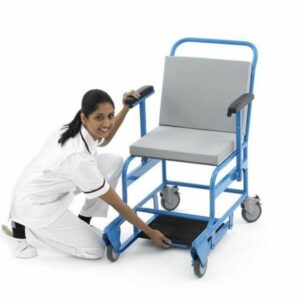Silla de ruedas para resonancia magnetica con estructura de aluminio, ruedas bajas y freno pie, capacidad 220kg