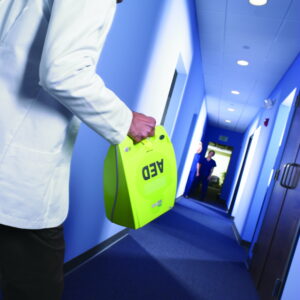 PLUS EV med hallway HR 1