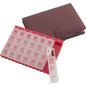 Pastillero semanal 4 tomas diarias con carpeta CMLP-F-SA4, disponible en azul y rojo, con sistema braille y 7 dispensadores extraíbles