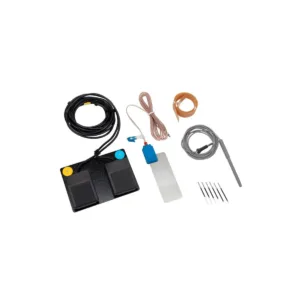 Set completo de accesorios SU 140/D-PMC para electrobisturi: incluye mango porta electrodos, placa neutra acero inoxidable, banda elástica y kit de 6 electrodos (cuchilla, aguja gruesa y fina, bolas 2.5mm y 4mm).