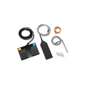 Set de accesorios SU 140/D-PMC ref B730/B para electrobisturi: mango porta electrodos, placa neutra silicona, 6 electrodos (cuchilla, aguja gruesa y fina, bolas 2.5mm y 4mm) y mando doble pedal neumatico anti-explosión.