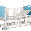 Cama articulada pediátrica de 2 manivelas en azul claro | Estructura de acero con barandilla abatible de aluminio y portasueros de acero inoxidable | Ref. GM43506 (GIMA)