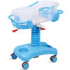 Cuna neonatal con cubeta de plástico transparente, altura regulable hidráulica e inclinación 12° anti-Trendelenburg – GIMA (Ref. GM43502, azul claro)