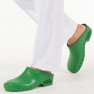 GIMA CLOGS - Zuecos sanitarios profesionales fabricados en Italia, con o sin poros y tirante - Tallas 34-48