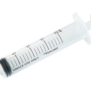 Jeringa 3 cuerpos Terumo® 20 ml sin aguja, cono Luer excéntrico (Luer slip), estéril – Ref. MDSS20ESE | Caja 50 uds