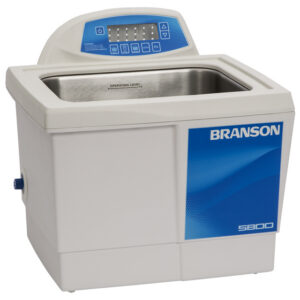 Limpiadora ultrasónica BRANSON CPXH con calefacción y control digital – Modelos 5800 (9.5 l) y 8800 (20.8 l) | GIMA