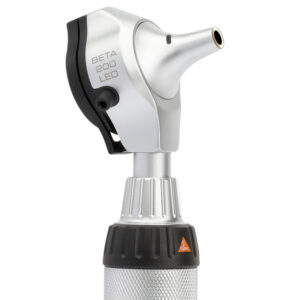 Otoscopio HEINE BETA 200 LED F.O. 2,5 V con mango a pilas y reostato – Ref. B-141.10.118 (GIMA 31724)