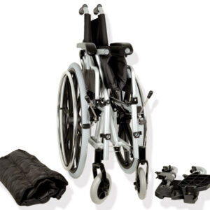 Silla de ruedas plegable de aluminio DELUXE GIMA – Asiento 46 cm, tejido negro, ruedas traseras macizas de PU 61 cm (24"), capacidad 100 kg | Ref. 27717